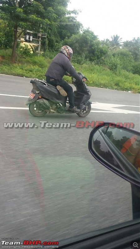 New Honda scooter spotted testing. EDIT: It's the Grazia-image00001.jpg
