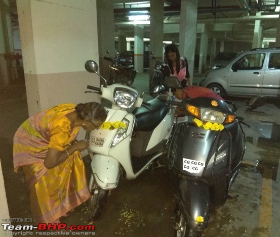 My Milky Bar: Suzuki Access 125 Special Edition. 52 months and 18,000 kms completed!-ayudh-puja1.jpg