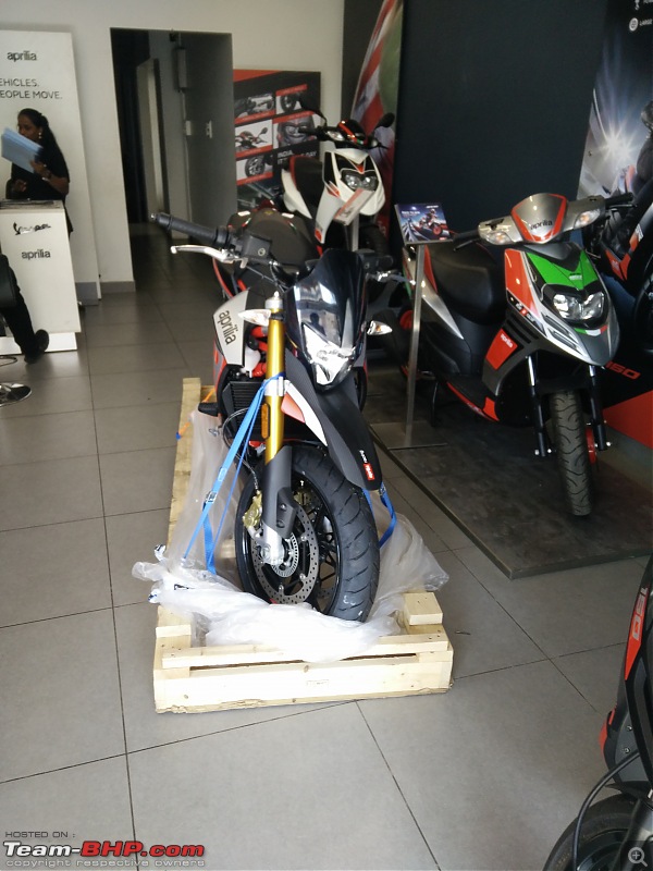 Buraq: My Aprilia SR 150-dorsoduro2.jpg