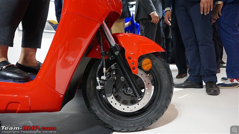 Twenty Two Motors Flow Electric Scooter @ Auto Expo 2018-7.jpg