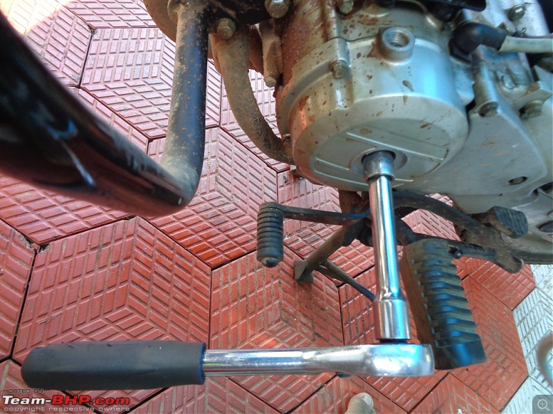 DIY: Setting the Tappet Clearance of a Motorcycle (Bajaj CT100B)-dsc00069.jpg
