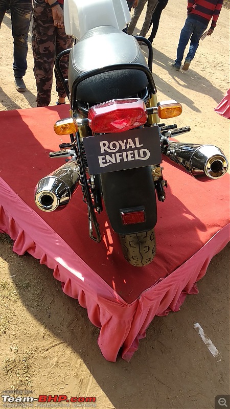 The Royal Enfield Interceptor & Continental 650. EDIT: Launched @ Rs 2.50 - 2.65 lakhs-rear.jpg