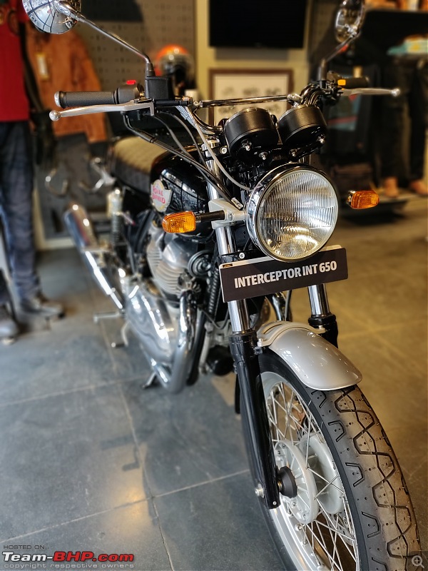 The Royal Enfield Interceptor & Continental 650. EDIT: Launched @ Rs 2.50 - 2.65 lakhs-img_20181127_164147_bokeh.jpg