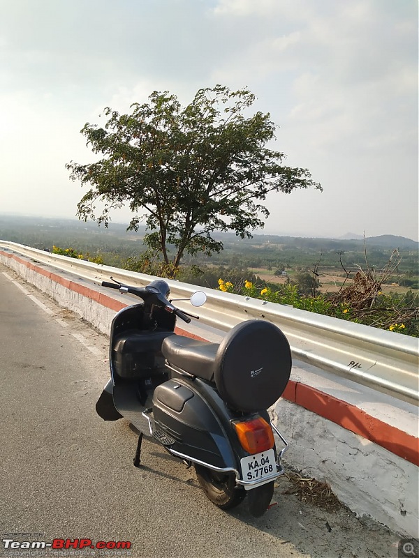 Restored! Hamara Bajaj - Chetak, a fun workhorse-posing-enroute-nandi-3.jpeg