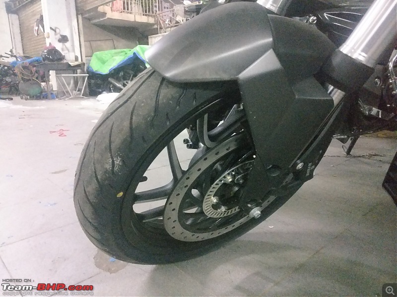 Updated Bajaj Dominar 400 launched at Rs. 1.74 lakh-img_20190423_1852571600x1200.jpg