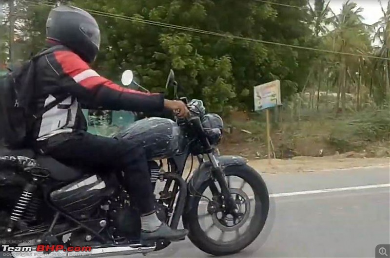 Updated Royal Enfield Classic & Thunderbird spied-thunder2.jpg