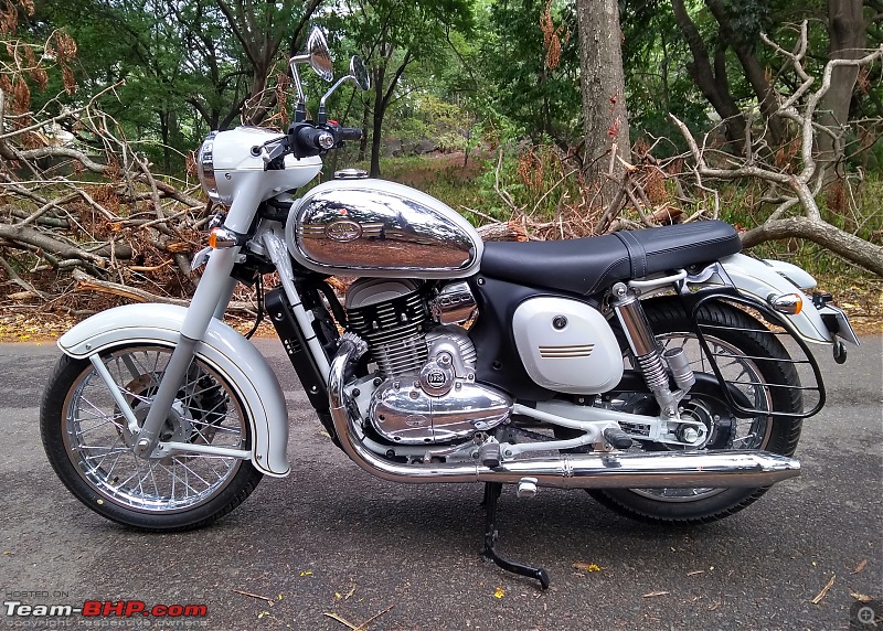My 2019 Jawa - Ownership review of the reborn legend! EDIT: Now sold-jawa-left6.jpg