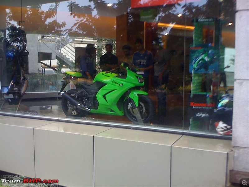 2010 Kawasaki Ninja 250R. EDIT - Launched at Rs. 2.7L Ex Showroom-img_0143.jpg
