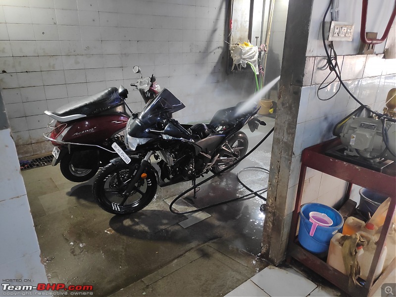 Honda CBR250R Review : Still relevant in 2020!-bike-wash.jpg