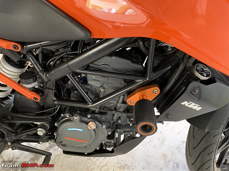 tuono v4 exhaust