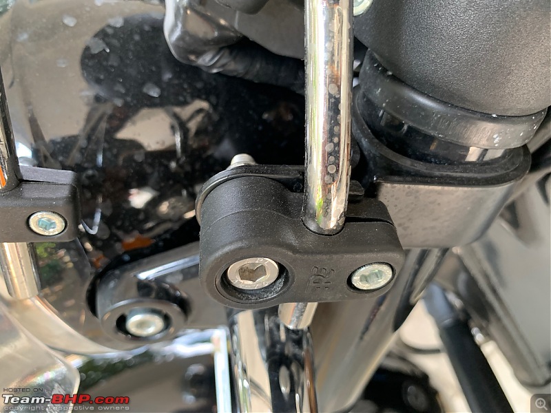 Royal Enfield Meteor 350 Review : 'Meteor'itic rise of a traveller-windshield-screws.jpeg