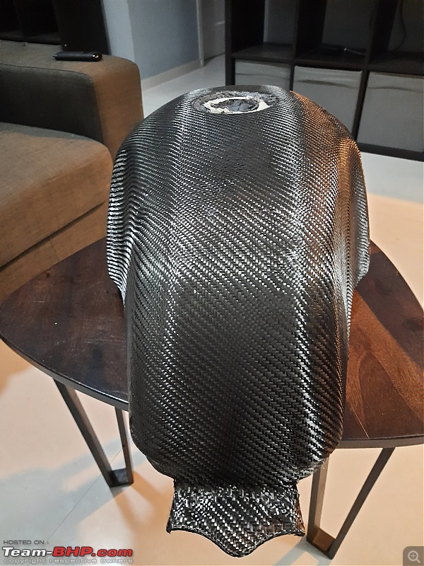 DIY: Carbon fiber lamination of my motorcycle's fuel tank-20200211_022723.jpg