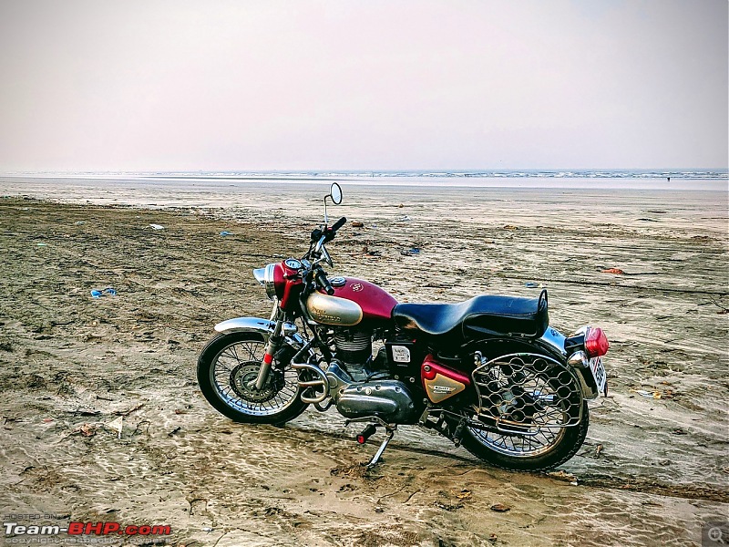 All T-BHP Royal Enfield Owners- Your Bike Pics here Please-bullet_beach.jpg