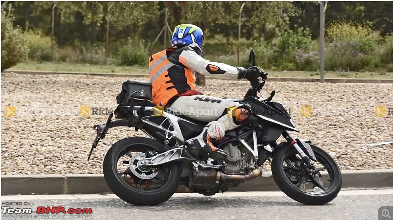 Next-gen KTM 390 Duke spied-smartselect_20210428001042_chrome.jpg