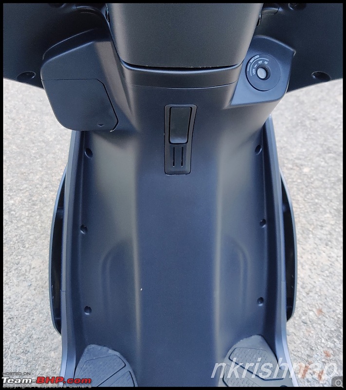 Ather 450X comes home to cut fuel costs-key-slot-charging-area.jpg