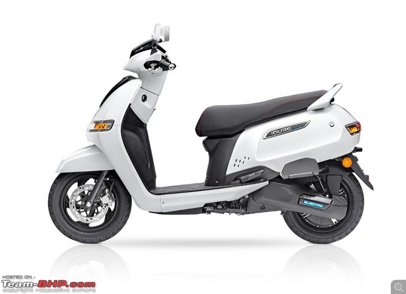 TVS iQube Electric Scooter Review-iqubesideprofile.jpg