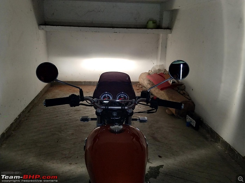 Ridden: Royal Enfield Interceptor 650 & Continental GT 650 Twin-halogen-low-beam.jpeg