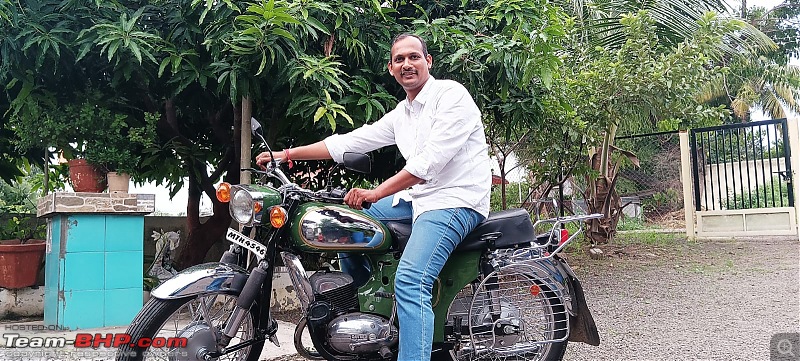 Bought back my grandfather's 1972 Rajdoot and restored it to new-rajdootrestored-1.jpeg