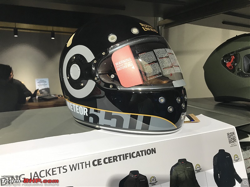 Royal Enfield Super Meteor 650cc, now unveiled-helmet2.jpg