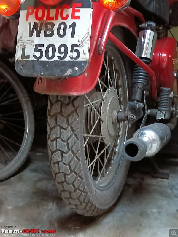 The story of my 1995 Royal Enfield Machismo 350-rear-tyre-2.jpeg