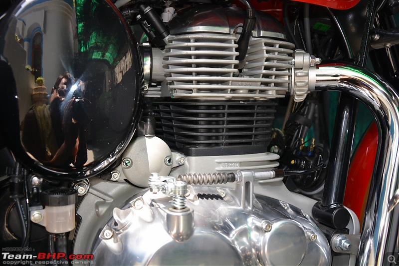 2023 Royal Enfield Classic 350 | Chrome Red | The Comprehensive Review-57.jpg