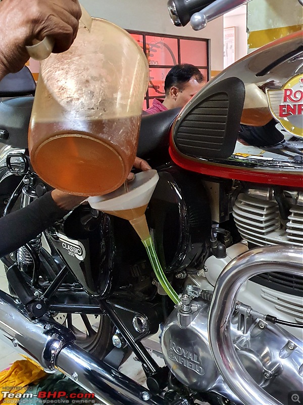 2023 Royal Enfield Classic 350 | Chrome Red | The Comprehensive Review-classic-350-1st-service-120523-444kms_9.jpg