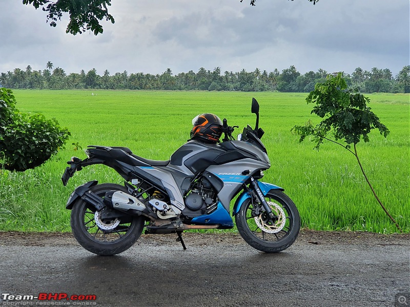 Yamaha Fazer 25 | 5-year Ownership Review-bike-side-view-kumarakom.jpg