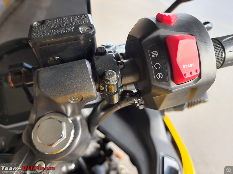 Hero MotoCorp Karizma XMR Review-2023_hero_karizma_xmr_other_08.jpg