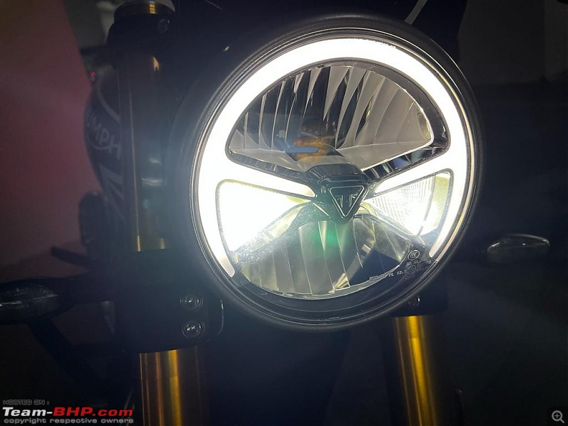 Triumph Speed 400 Review-drl.jpeg
