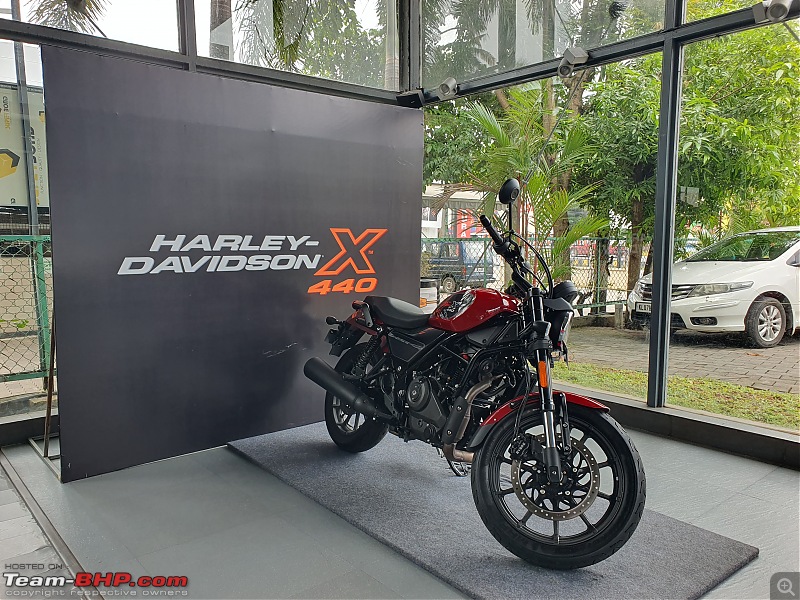 Harley Davidson X440 : A nightmare booking experience-showroom.jpg