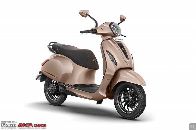 2024 Bajaj Chetak e-scooter launched at Rs 1.15 lakh-chetak_premium_3op.jpg