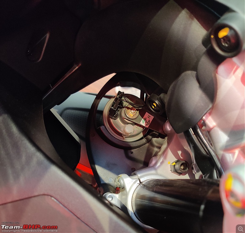 Aprilia RS 457 Track Review-horn.jpg