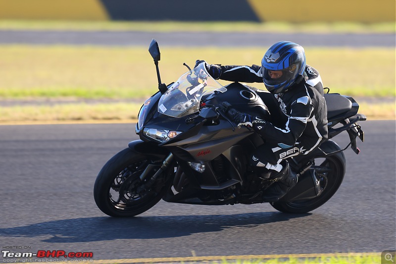 Track Day with my Yamaha R1 at Sydney Motorsports Park-white_0122.jpg