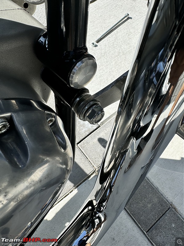 Royal Enfield Bullet 350 DIY : Adding a Windshield, Crash bar & Heel toe shifter-img_2531.jpg