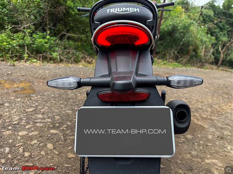 Triumph Speed T4 Review-2024_triumph_speed_t4_exterior_09.jpg