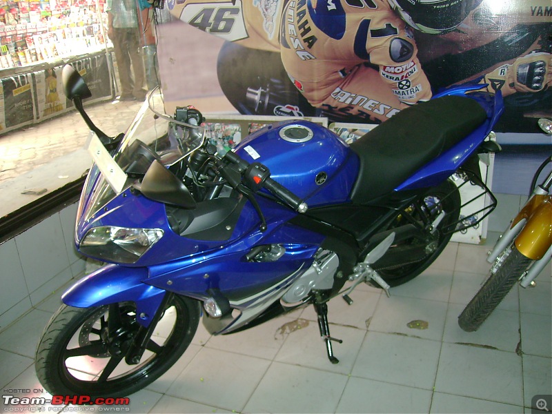 More Pictures of the Yamaha R15-sonycamv-1555.jpg