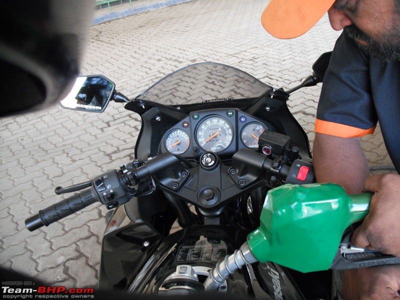 2010 Kawasaki Ninja 250R. EDIT - Launched at Rs. 2.7L Ex Showroom-3.jpg