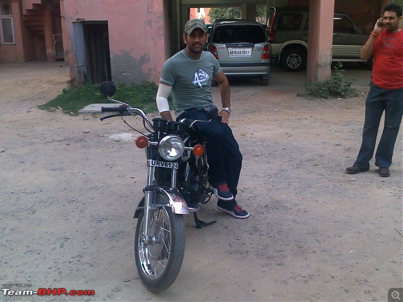 Dhoni's new rebuilt Yamaha RD350-new-image-1a.jpg