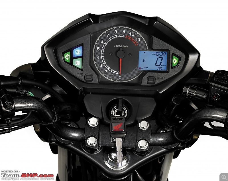 Honda CB Unicorn Dazzler-first showroom spy pics and details-digital-instrumental-panel.jpg
