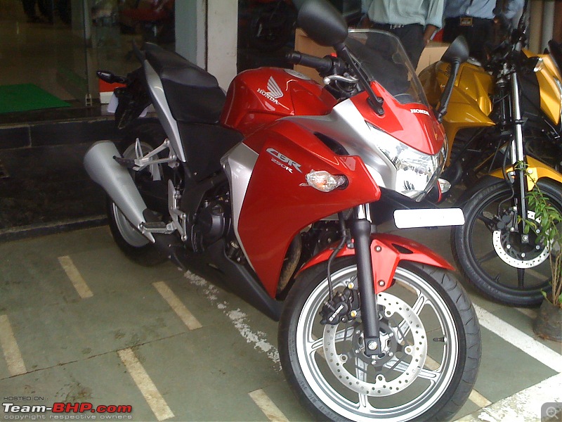 Dream comes home: Honda CBR 250R Std (Red)-img_0655.jpg