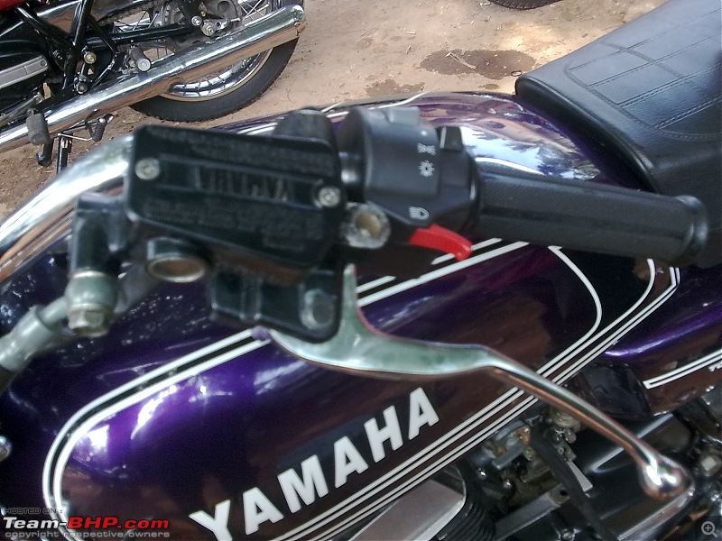 Yamaha RD 350-image0205.jpg