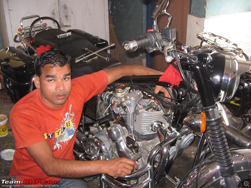 No replacement for displacement - Presenting my new Lb 500!!-my-boy-wonder-mechanic-during-1st-servicing.jpg