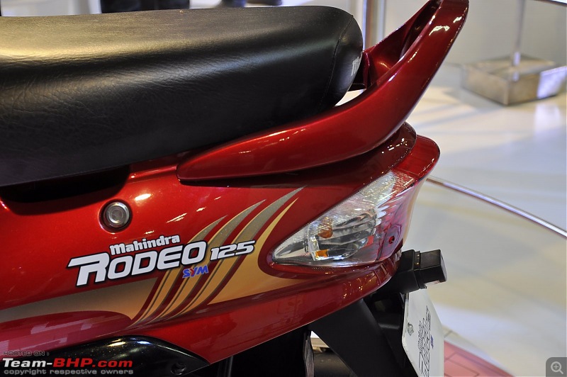 Mahindra 2-Wheelers @ Auto Expo 2012-mahindra-scooters_autoexpo-2012-19.jpg