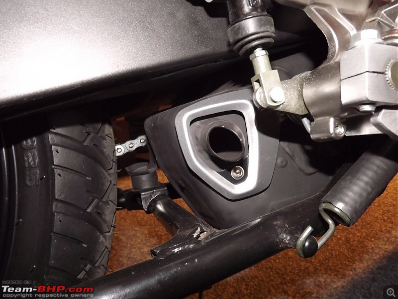 The All New Bajaj Pulsar 200NS Unveiled! Update: Rs 84,096- ex showroom Pune-exhaust.jpg