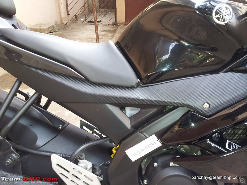 The Yamaha R15 2.0 Ownership Report. Update: 30,000 kms-carbon-fibre-looks-side.jpg