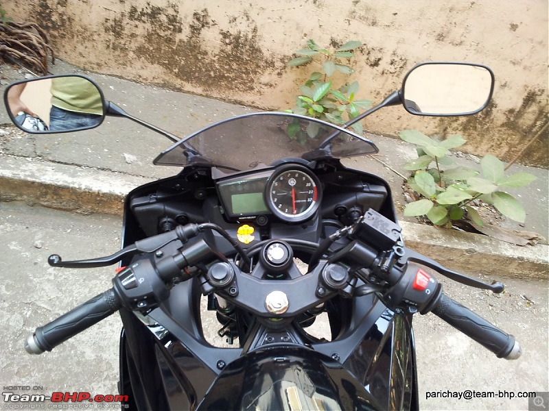 The Yamaha R15 2.0 Ownership Report. Update: 30,000 kms-handle-bar.jpg