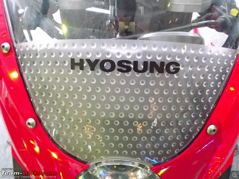 Hyosung GT250R: Big Boy Launched @ 2.75 Lakh-wind-deflector.jpg