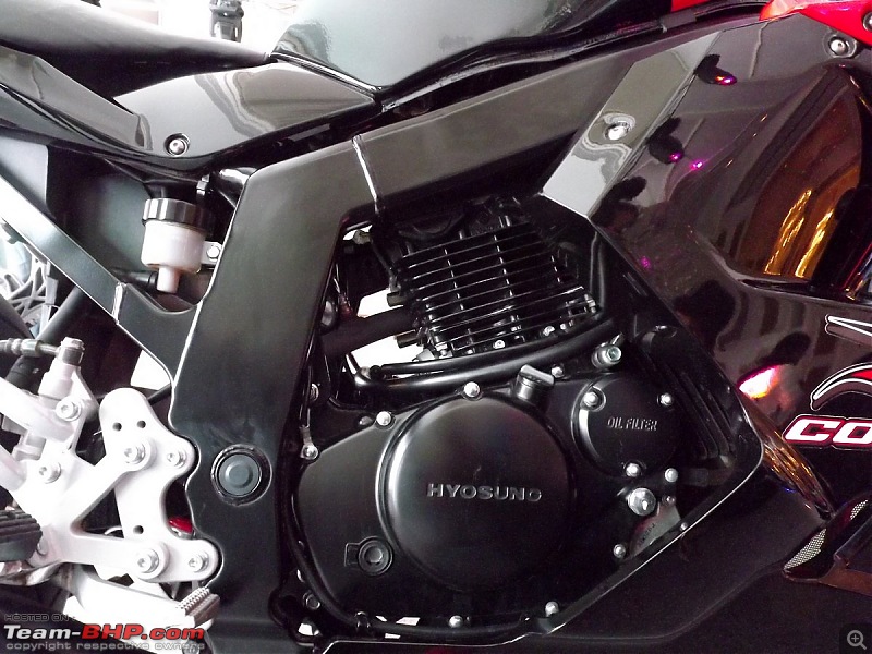 Hyosung GT250R: Big Boy Launched @ 2.75 Lakh-engine.jpg