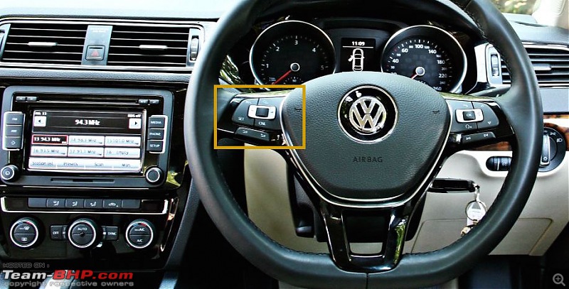 Volkswagen Jetta : Test Drive & Review-2015volkswagenjettafaceliftsteeringwheel1.jpg