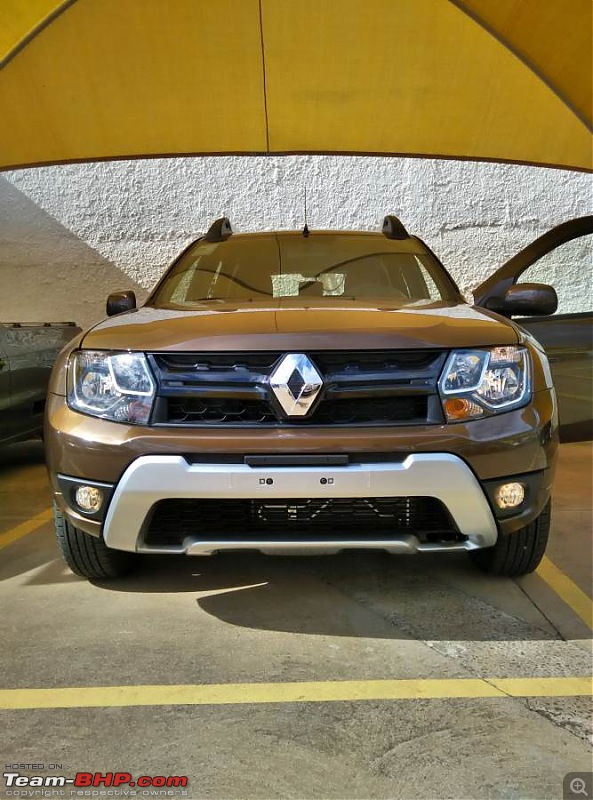 Renault Duster : Official Review-02.-front-view-lights-.jpg